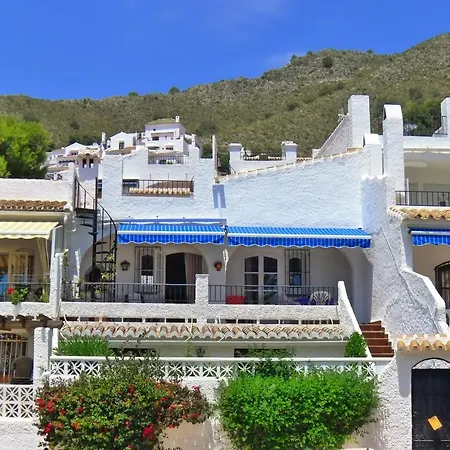 Hibiscos 37 * Nerja